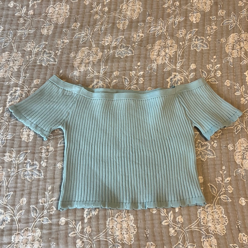 Ribbed Crop Blouse